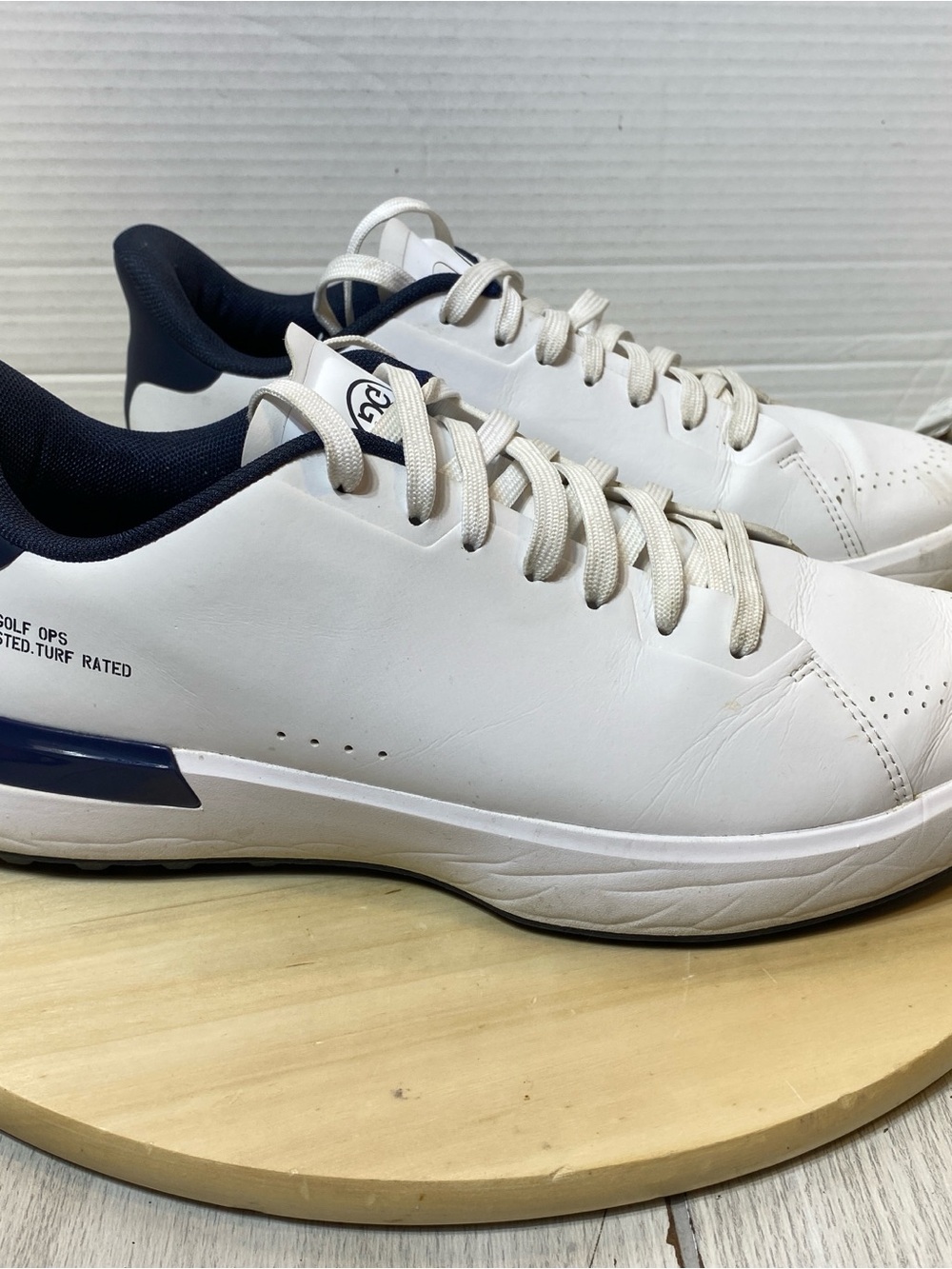 G/FORE G.112.2 White / Navy Golf Shoes Men's Size 10 US  GMF000156)